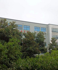 ����ȥУ԰��һ��