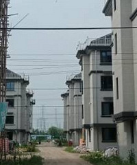 �����ˣ�Ϊʲô��ǽ�����ô�ש�ˣ�