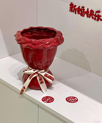 �»������������а��ҵĿ��� ��Ư���Ļ�ƿ�ڼ�