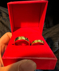 ������Ľ�����öԽ� �Լ۱Ȼ��ǳ��ߵ�