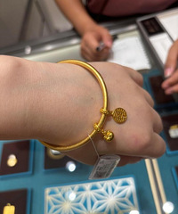 �����Ѵ�Ӧ��������Ǯȴ��ʱ���ˡ��������˷���һ��λ�