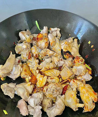 ���ˣ���һ������������˭����ι��