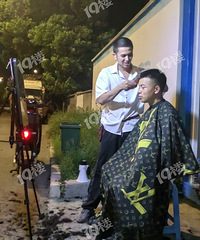 ���¶�Ժ·�ߵ�����̯���ͷ����10��Ǯ����