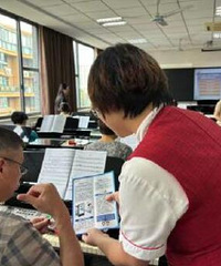 反诈歌曲唱响老年大学 中信银行暖心守护老年生活