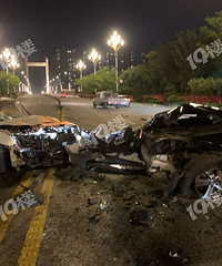 ƽ������ͻ�����ҳ�����������ײ�������ϣ���������Ļ�����