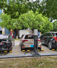 ����ĳͣ�����ͳ���ռ���λ���糵����ŭ�ˣ��⻹��ô��磡