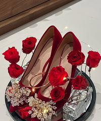 ����ڹ��۽��ǰ����������Ь�У��͸��������� ����ϲ����