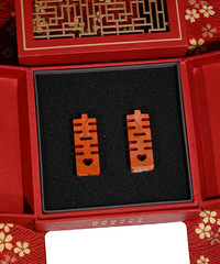 ��������ϲ�ֶ��£���ɫ������ϲ��