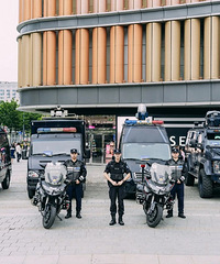 ��ѱ��������˾�Ӫ�����ջ���ˣ�