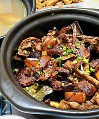 �÷�ʢ��һ���ҳ��ˣ��Լ����ľ����� ����һ�ٸо����ն�û�ˣ�