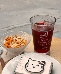 �˰۰��������Ӳ���һ�ұ��ؿ��ȵ꣡�ſڵ�ɳ̲��̫�����ˣ�