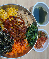 �״�跹���Ǵ��˵����ã�С�˿�������� �Լ۱���ĺܸߣ�