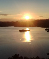 �������е�����ɽ ����ȥ��ǧ����Ϧ��