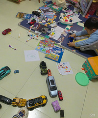 ���޾�����������У�ÿ���ڿ챻���ºͷ�˼�Լ�û�������к���