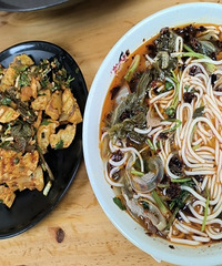 ���Σ��ڼ��˷�����һ�ҳ��óԵĹ�������ۣ�