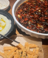 �ֶ�һ�����·��˹ݣ�������ұ���С�곬�óԣ�