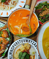 �����ڼ��˳Ե����������һ��̩���ˣ�ǿ���Ƽ�������