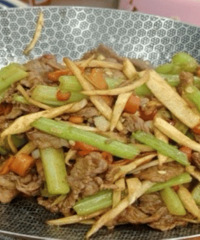 ���ڱ����ҵ��˼��˵����·��˹ݣ�