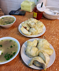 ���ڳ��ϴ�˵�е��������ˣ�ÿ�����ӵĸ�ͷ������