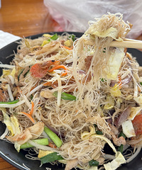 ����һ�ݣ����������ɫ���ʳ��۸� һ���ԳԵ����㣡