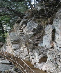 ������ȥ��ɽ��