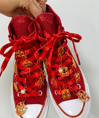 ��Ь���˺ö��֣����ѡ����һ˫���������⣬�����������