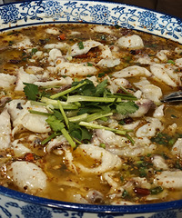 ��Ƭ�ֱ����� ���ϼ򵥸ɾ�����������Ψһ��ȱ�����Ҫ�Ŷӡ�