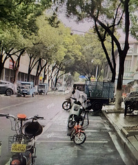 ţ��������ĳ�λ��ô�ͱ����ѵĵ�ƿ����λ�ˣ���