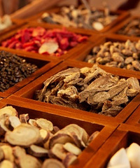 һ����ҩ2300Ԫ������ȥץ����ҩ��ÿ��Ҫ������Ǯ������˵˵��