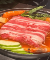 �����ڼ��˳Ե����������һ�ٺ��ϣ�