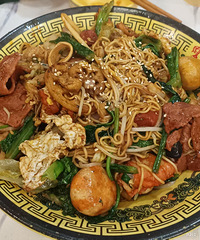 越秀集市门口这家麻辣香锅我能吃饱一辈子!真被香晕了!