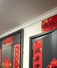 我的邻居鞋子是要堆满电梯口的,门是要高我家一头的...