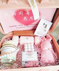 ��Ҳ̫�ÿ��ˣ��ĸ�Ů�����Ķ���