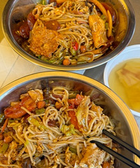 �ݺݱ��׼�����ұ������Ϸ��ˣ�ζ��һ��?�ϲ˻���