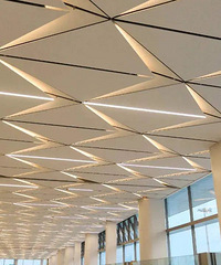 �Ϻ�������վ¥������������