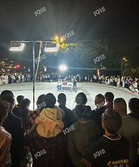 �ĺ����������������ˣ��м��˱���Ȼ������֥��ҩ��