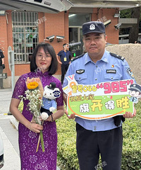 �����˸߿�ֱ����һ���ſڶ����������裡��Ҷ����ú��簡��