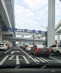 �߼���Ŧ���泵�������ǲ����е��ң�