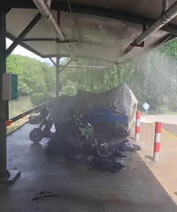 ���棡����һС���綯����ȼ��Ϊ���ܱ߳�����������