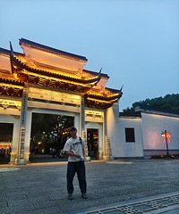【初夏寻缘】希望始于颜值终于人品 83年大叔找女友