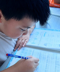 ���ӷż�û�˴�������ֻ�ܴ�ȥ�ϰ� �ɺ���ʵ��̫Ƥ��...