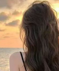 ����һ������ߣ�Ů������������ ��������