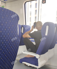 �ں����Ǽ��������ٽŴ����...�ٴ������� �����ˣ�