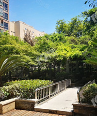 ���⻹�ǳ��У���ס������԰��Ŀǰ���ﻹ��һ���޳�����Է...