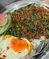 һ�봩Խ̩���£������ڵĴ��׷���