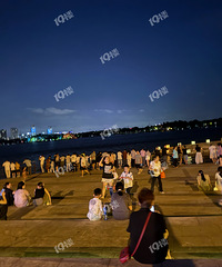 �ÿ��ţ����˹㳡�裡ͩ��һ��԰����ȫ���ˡ�