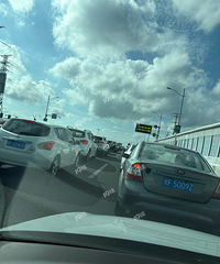 ����߼��ϰ�ˮ���ײ�����泵�����˲ţ���ʵ���ҿ���һ�ѡ�