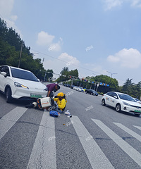 �и۳Ƕ��棬����С�类��߸��ײ�ˣ����������ۣ���������