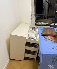 想问一下抽屉打开翻了怎么整?难道要打螺丝?