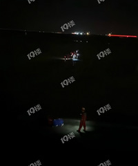 �ۺ�԰��ɶ�������������������̧��һ���ˣ��Ϻ�����Σ�հ���